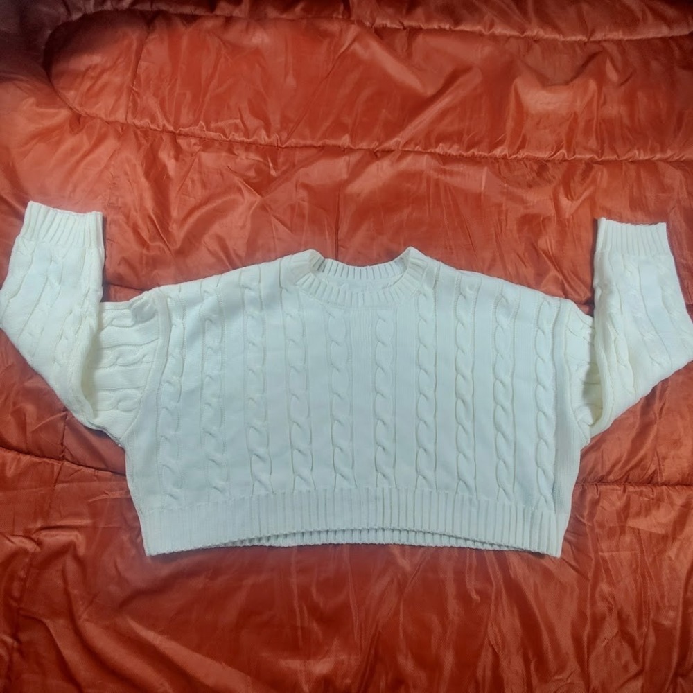 Dazy Cropped Pullover Thicc Cable‎ Knight Women's Sweater Size Large EUC